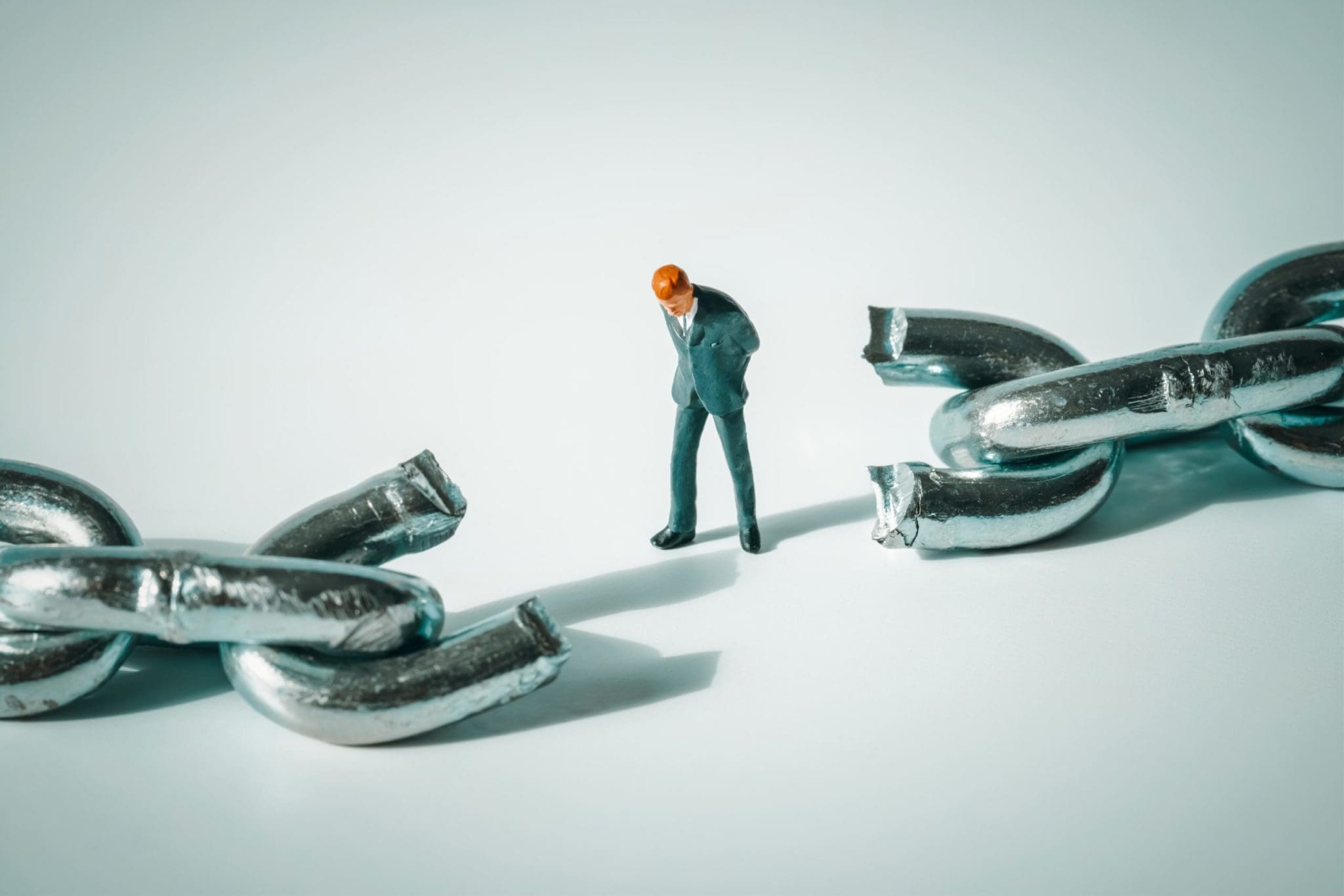 The sound of breaking free. Between broken. Trella) (chime remix). Broken fate - the bridge between (2015). Between broken.