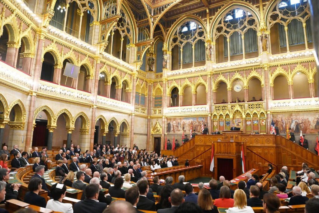 Hungarian Parliament to Hold a Three-Day Session this Week