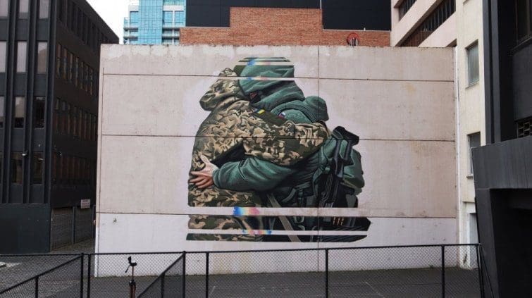 Mural of Hugging Russian and Ukrainian Soldiers – Removed  