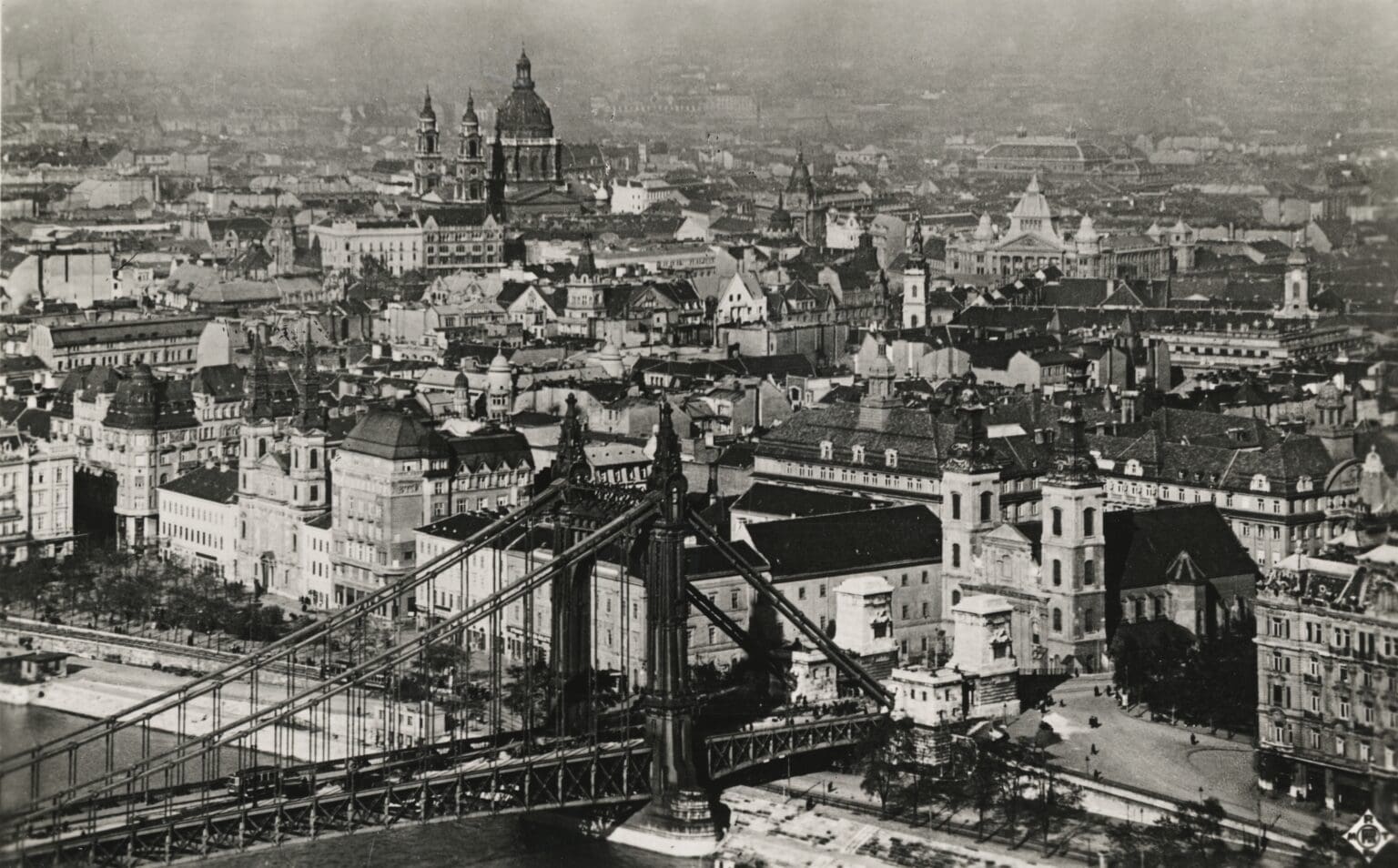 Budapest of Yore Resurrected in Animated Photos 