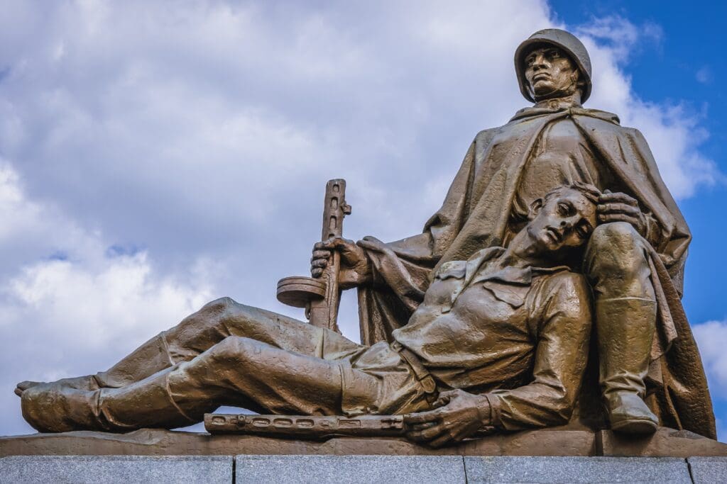 Debated Public Spaces — Poland’s State Socialist Era Statues