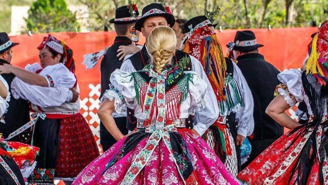 Easter Celebrations to Last Four Days in Hollókő
