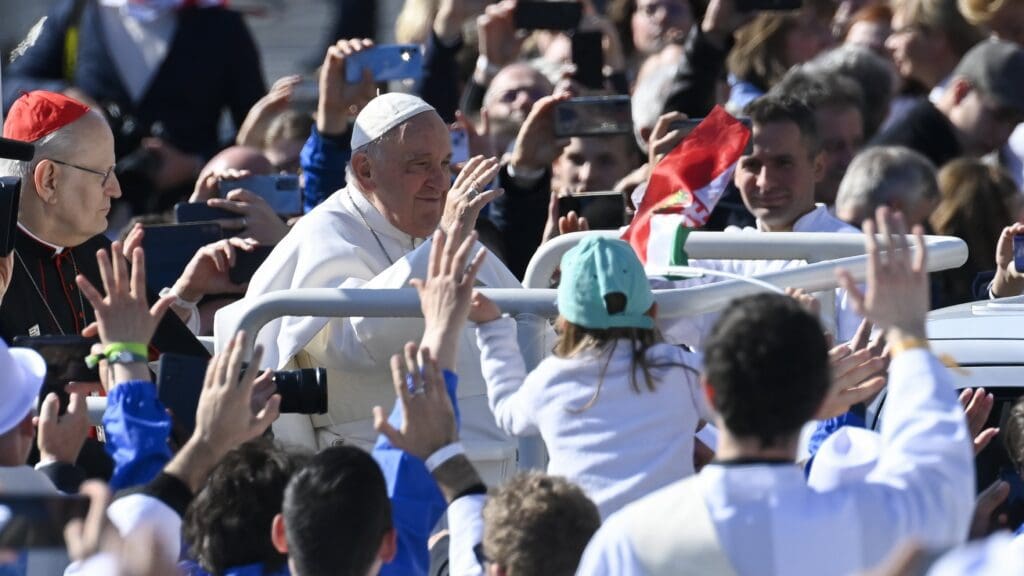 Pope Francis: God Bless the Hungarians!