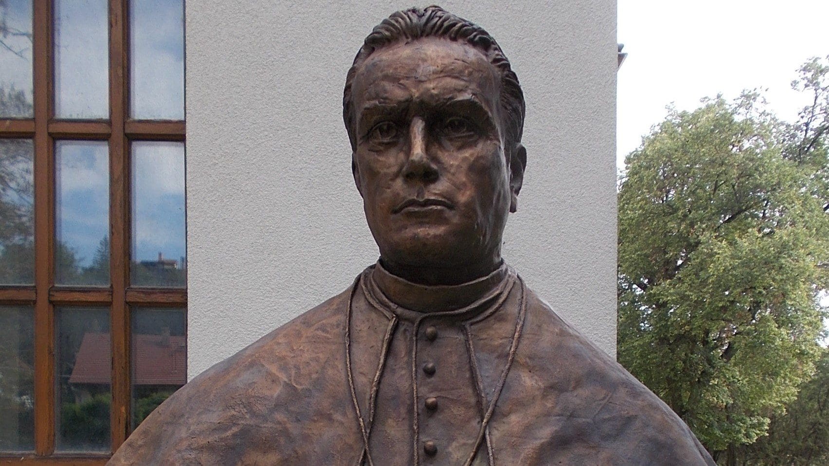 The bust of Ottokár Prohászka near the Roman Catholic church in Budakalász.