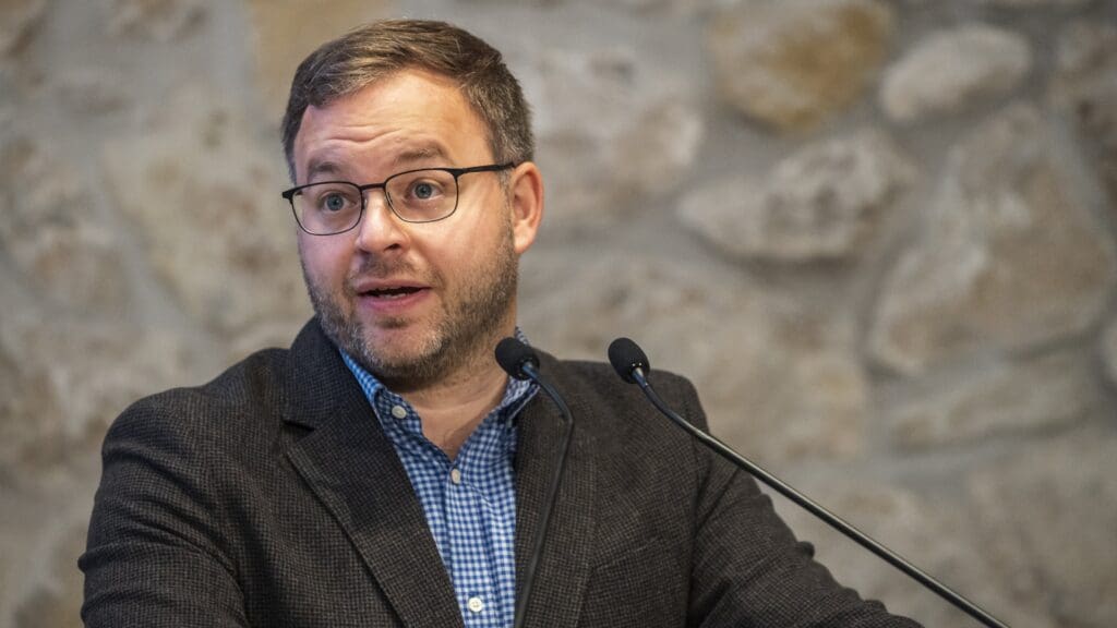 Balázs Orbán at the conference on the government’s public administration fellowship programme held at the Lónyay-Hatvany Villa in October 2021.