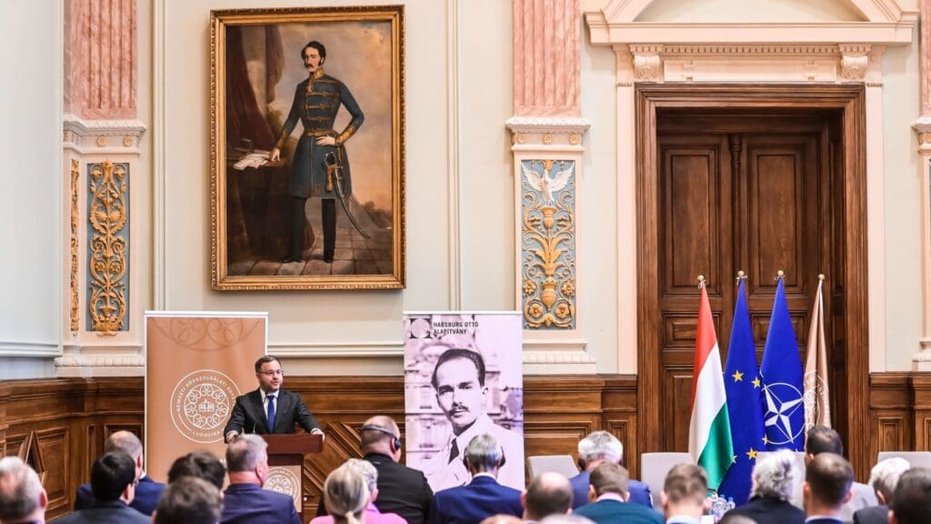 Balázs Orbán: Hungarians Cannot Settle for Mediocrity
