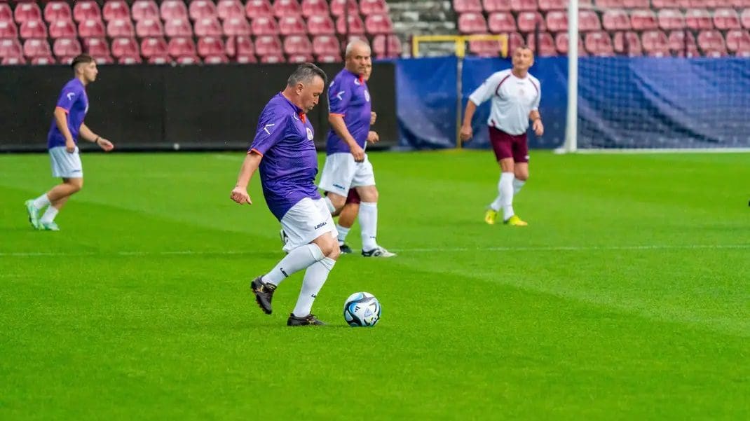 Steaua Bucuresti promoted to Liga II (Romanian second divison) : r/soccer