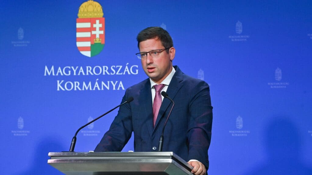 Gergely Gulyás: EU Quotas Send an Invitation to Millions of Migrants