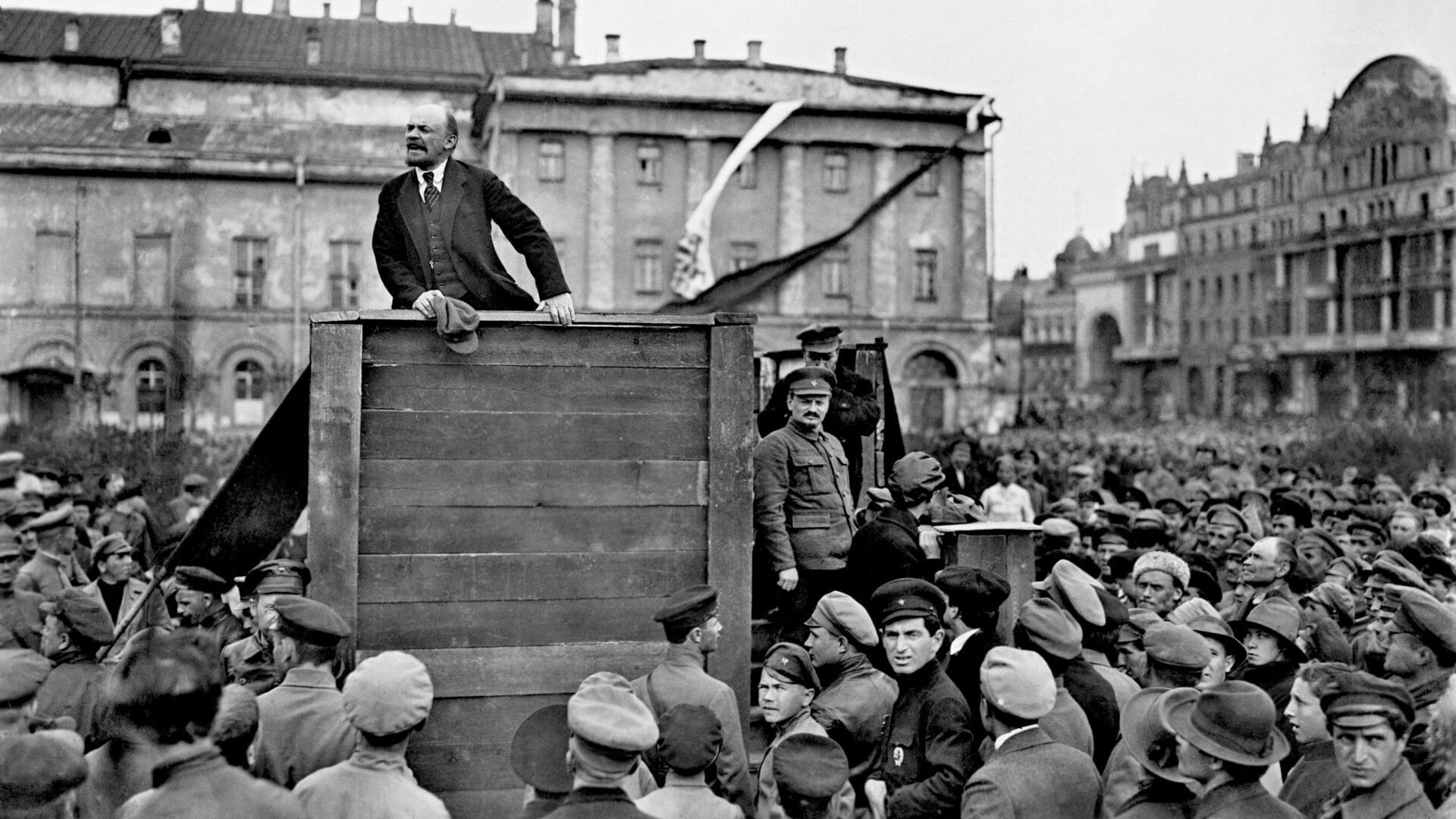 Lenin speaking in Moscow on 5 May 1920 to motivate troops to fight Poland.