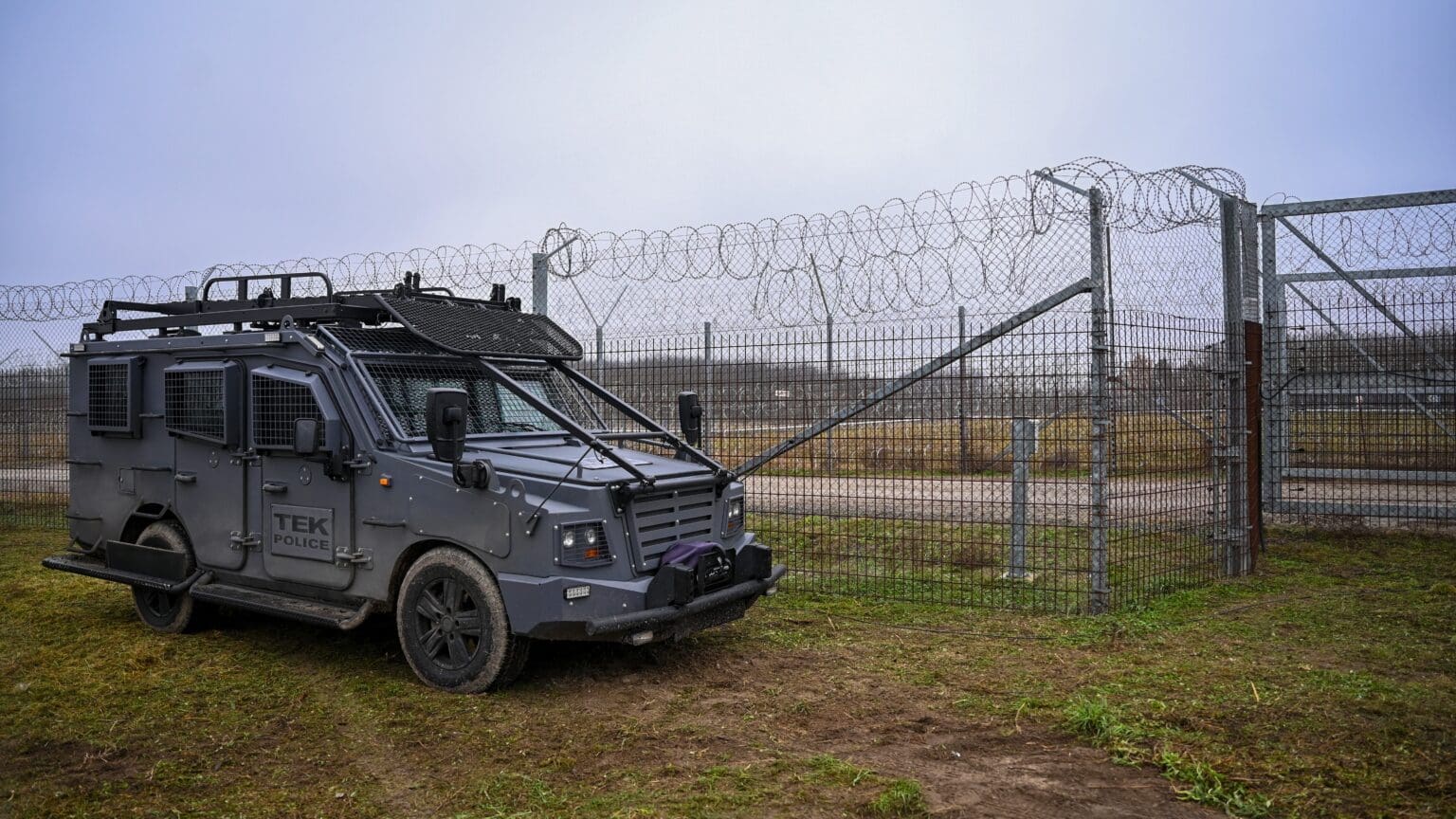 Shooting Between Migrants and Human Smugglers Erupts at the Serbian-Hungarian Border