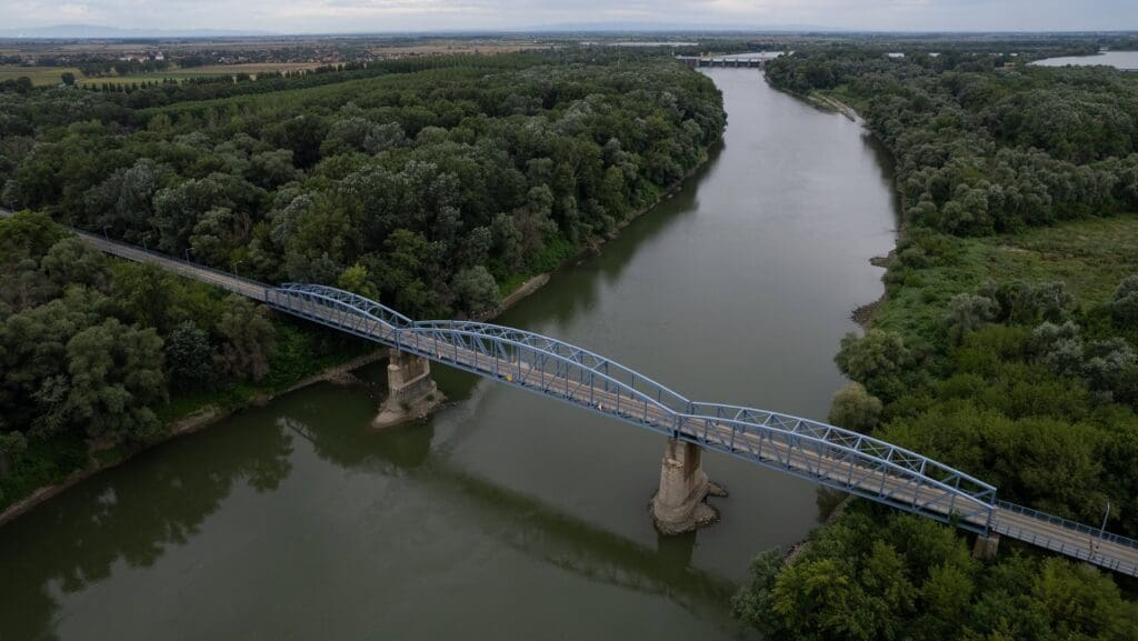 Annual Litter-Picking Competition ‘Plastic Cup’ Rids the Tisza River of Metric Tonnes of Garbage