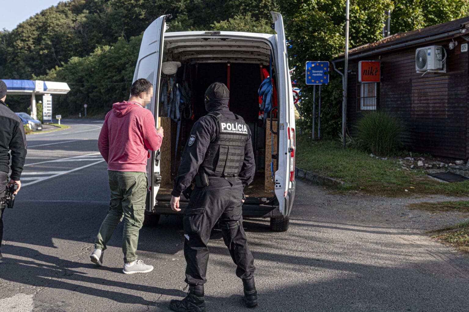 Illegal Migration — 25 Kurdish Nationals Found in Polish Van
