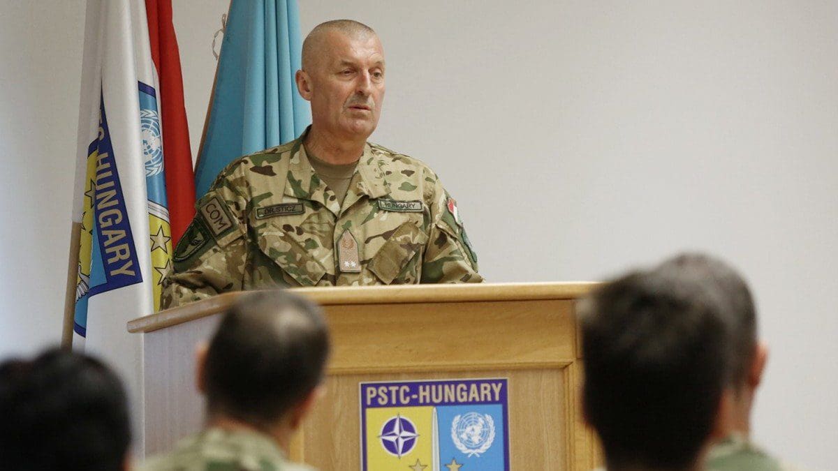 Major General Sticz speaking at the conclusion of a training preparing the Hungarian military personnel of next year EUFOR Althea mission in Szolnok on 29 September 2023.