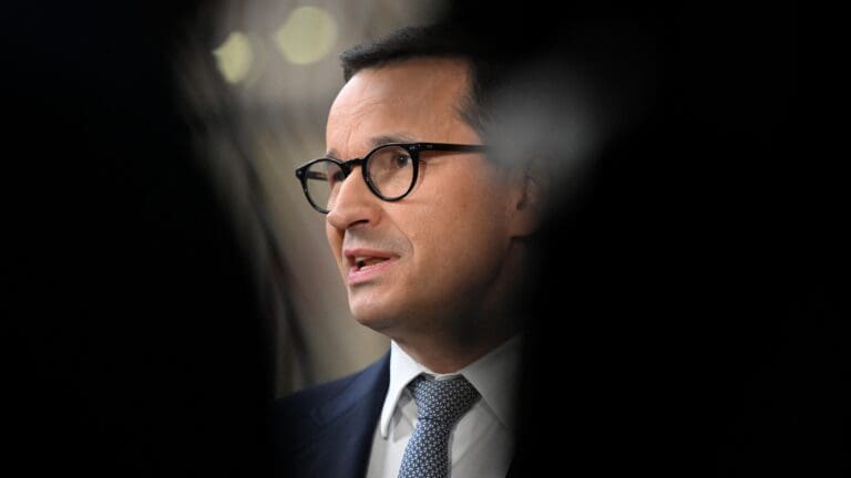 Morawiecki Criticizes Le Pen’s Ban, Calls It a Threat to Democracy