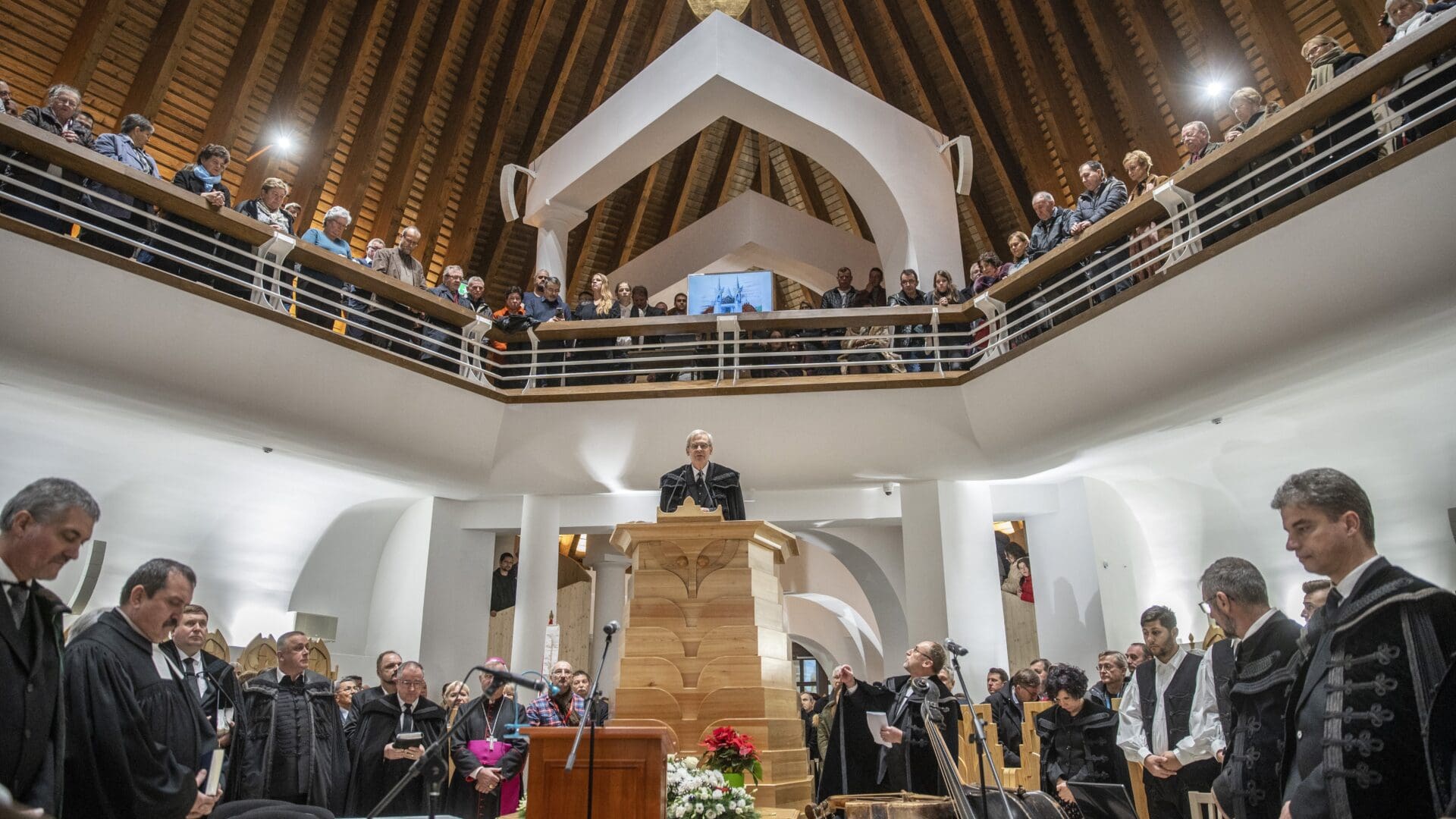 László Tőkés delivering a sermon in the church of the New Millennium Reformed Church Centre in Temesvár on the 30th anniversary of the revolution on 15 December 2019.