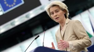 Ursula von der Leyen Praises Hungarian Achievements on 20th Anniversary of EU Accession