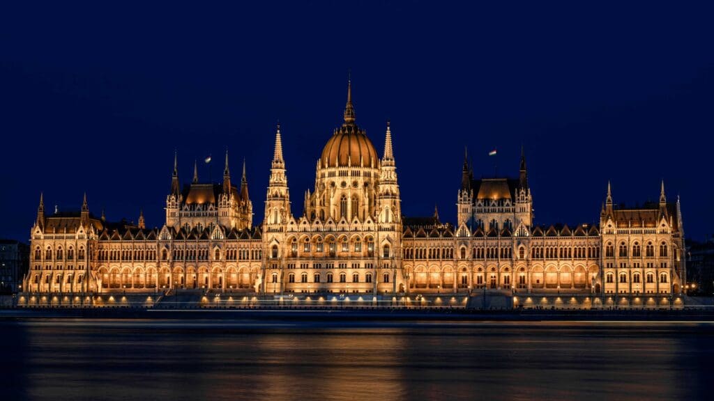 The Wall Street Journal Publishes Laudatory Profile Piece on Budapest Parliament Building