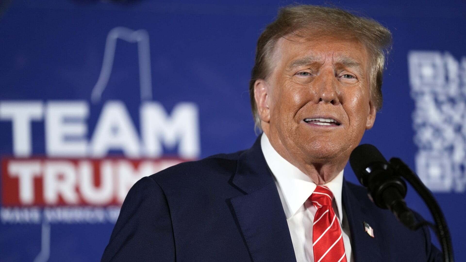 Donald Trump addresses his supporters in Laconia, New Hampshire on 22 January 2024.