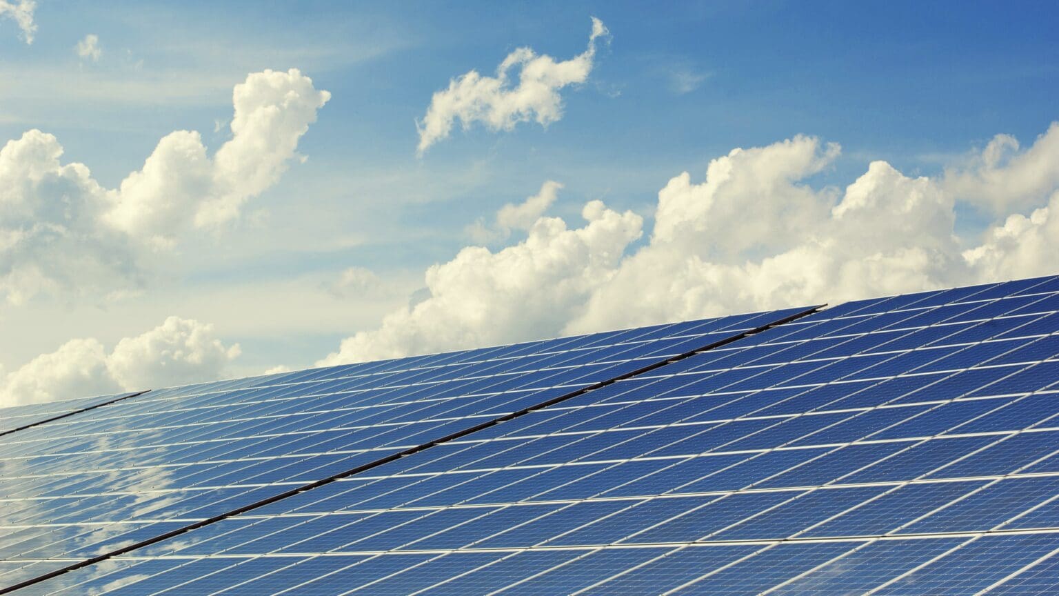 Europe’s Largest Solar Park Gets Green Light at Hungarian-Romanian Border
