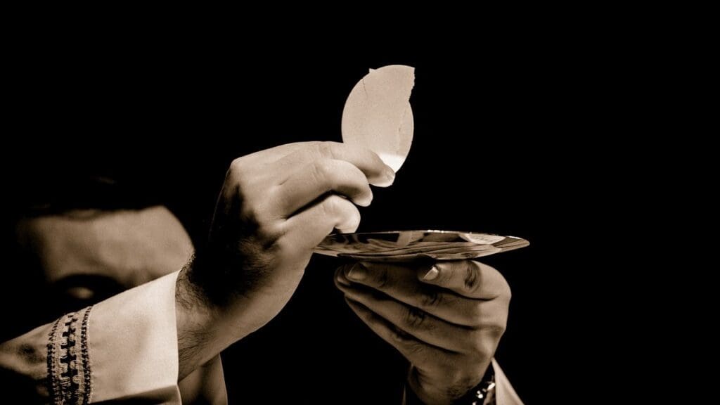 Eucharist, the Body of Christ (Pixabay)