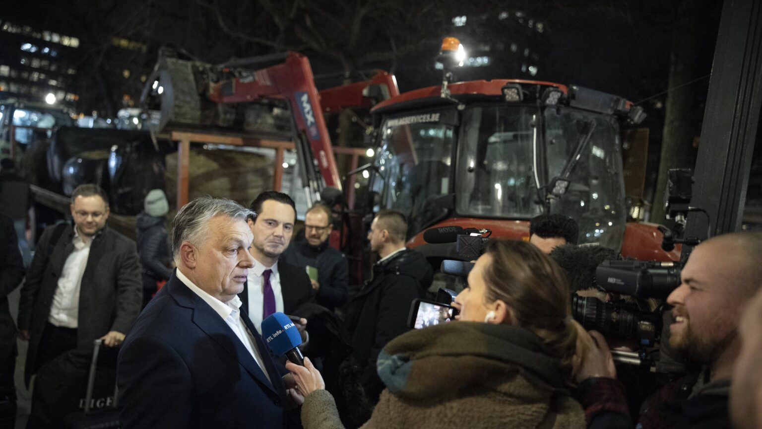 Viktor Orbán Meets with Protesting Farmers and Holds Talks with Meloni and Macron in Brussels