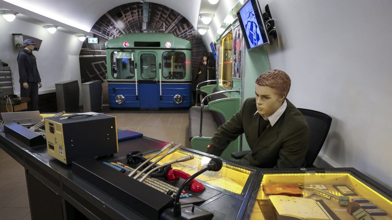 Metro Exhibition Room Unveils Relics of Budapest Metro