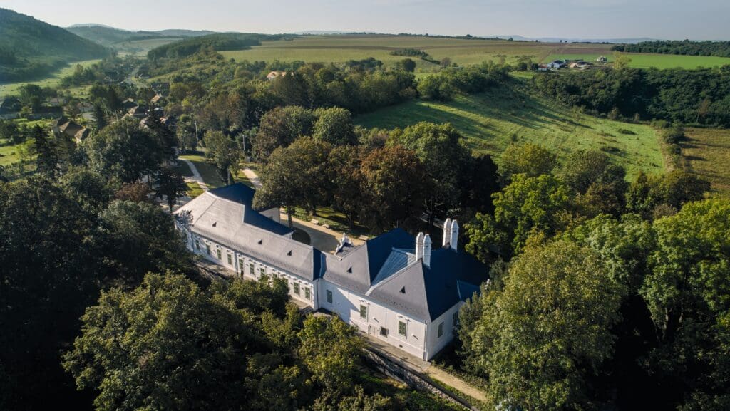 The renovated Benczúr Castle in Szécsény.