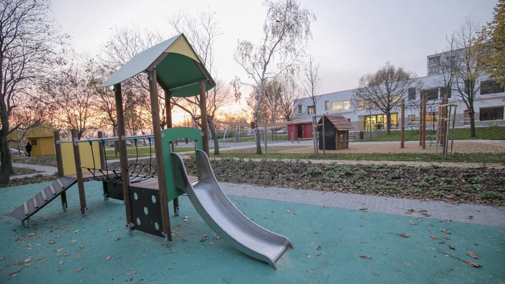 Child Abuse Scandal Rocks Kindergarten in Liberal Opposition-Led City District