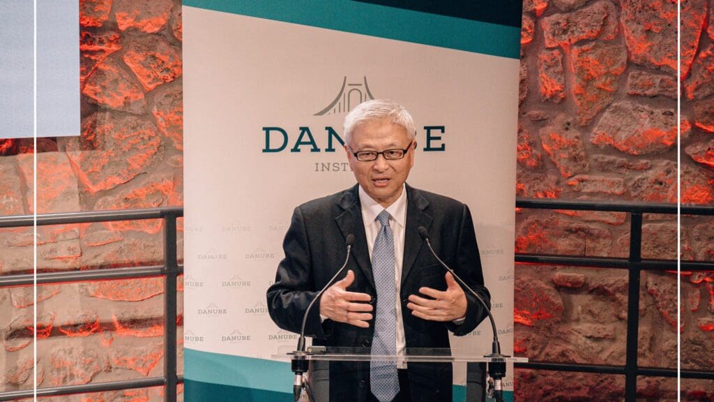 Yan Xuetong delivers his lecture at the Danube Institute on 18 April 2024.