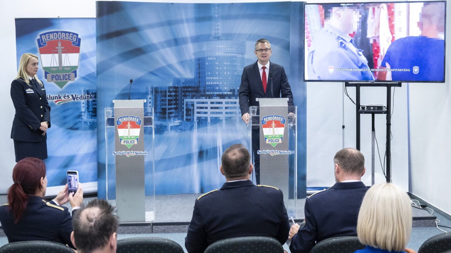 Police and Legal Measures Curb Online Fraud in Hungary in Six Months