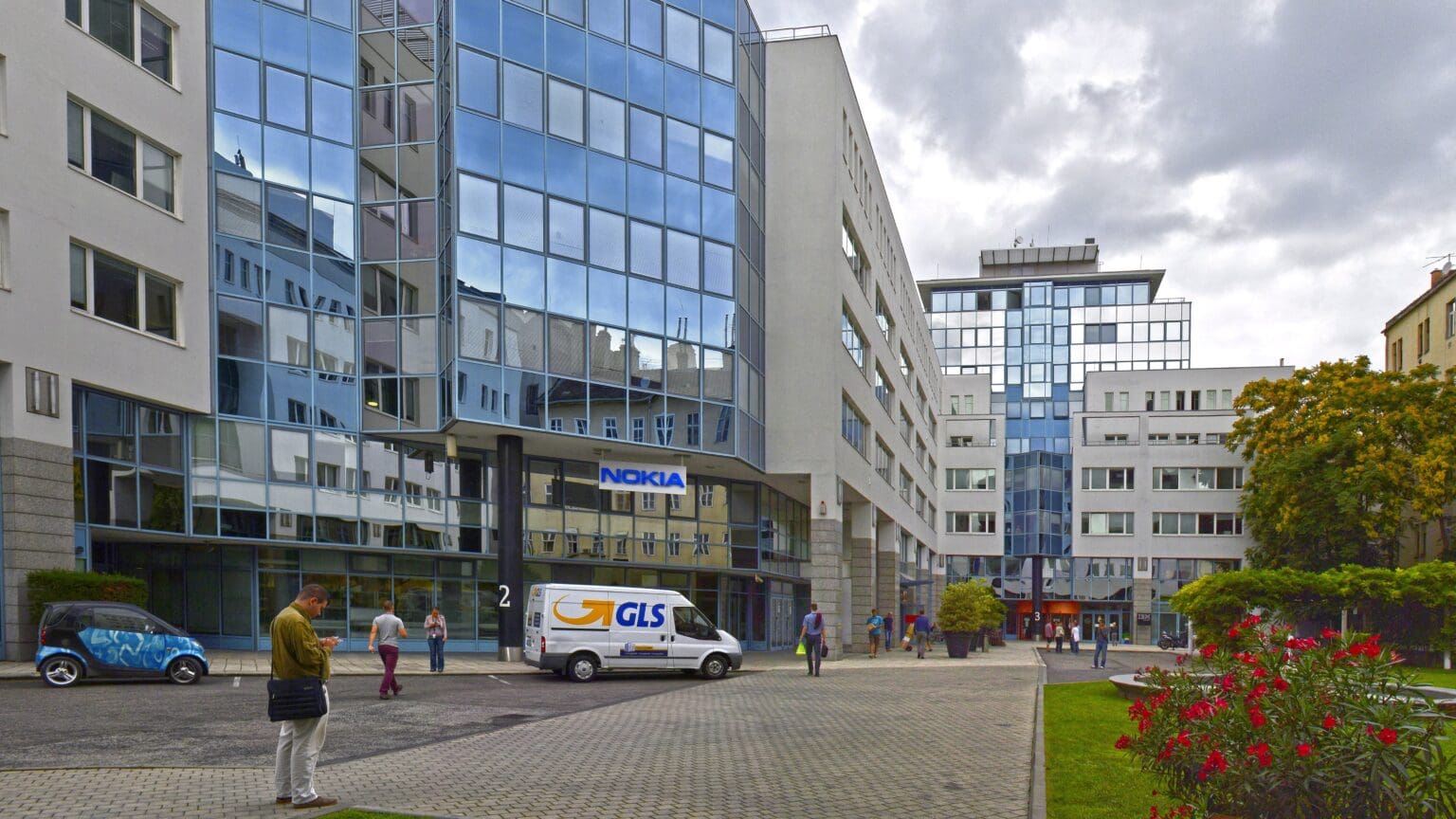 GLS Enhances E-commerce Logistics Capabilities with Acquisition of Hungarian iLogistic