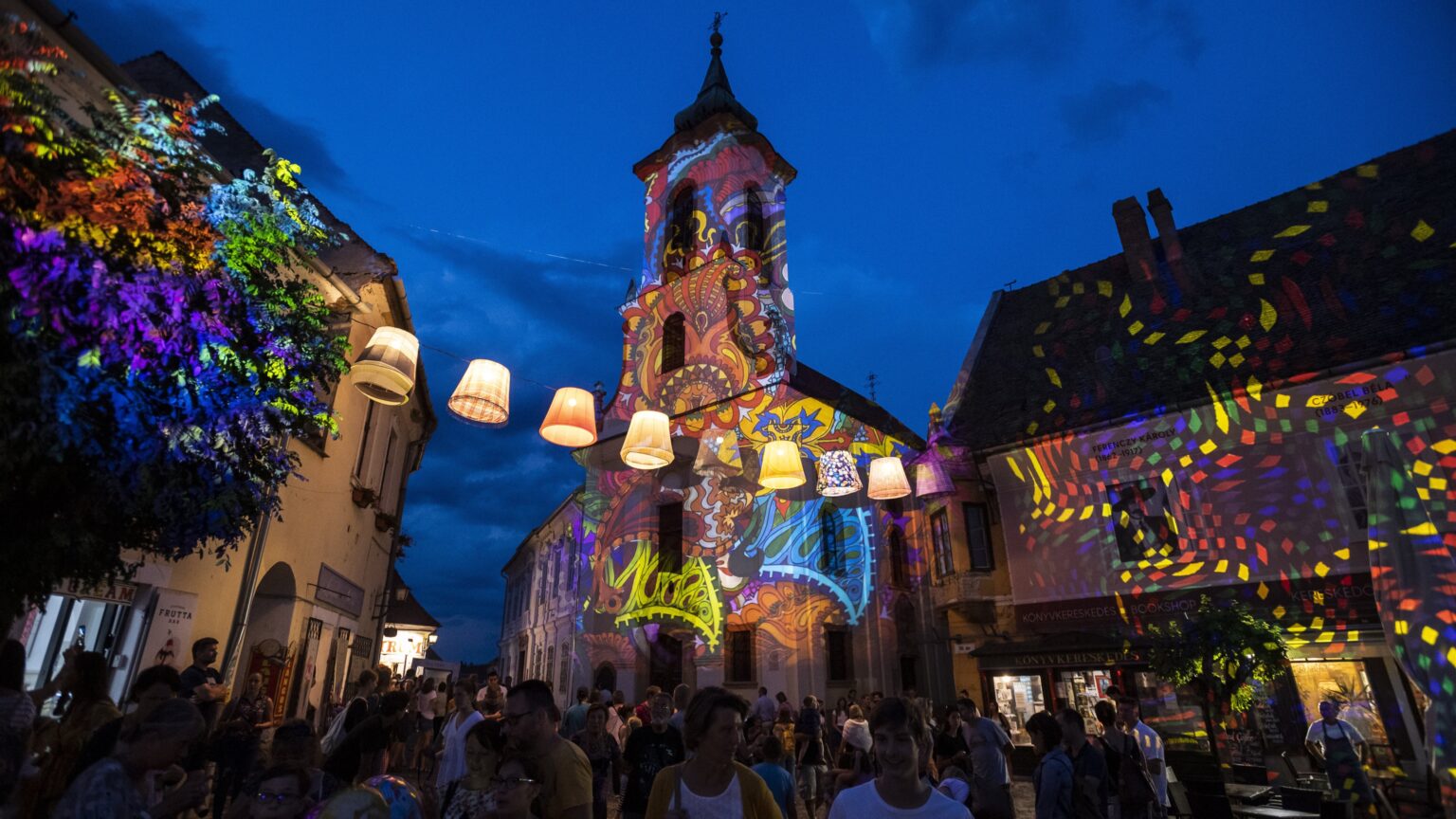 Szentendre Hosts Vibrant Weekend Festival with Concerts, Exhibitions, and More