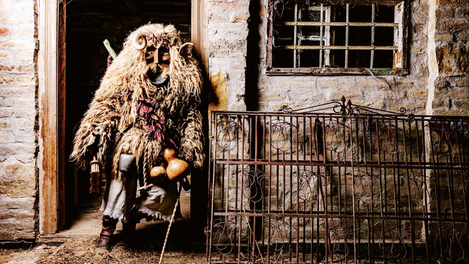 This Is How 2,000 Busós from Mohács Scare Away Discontent