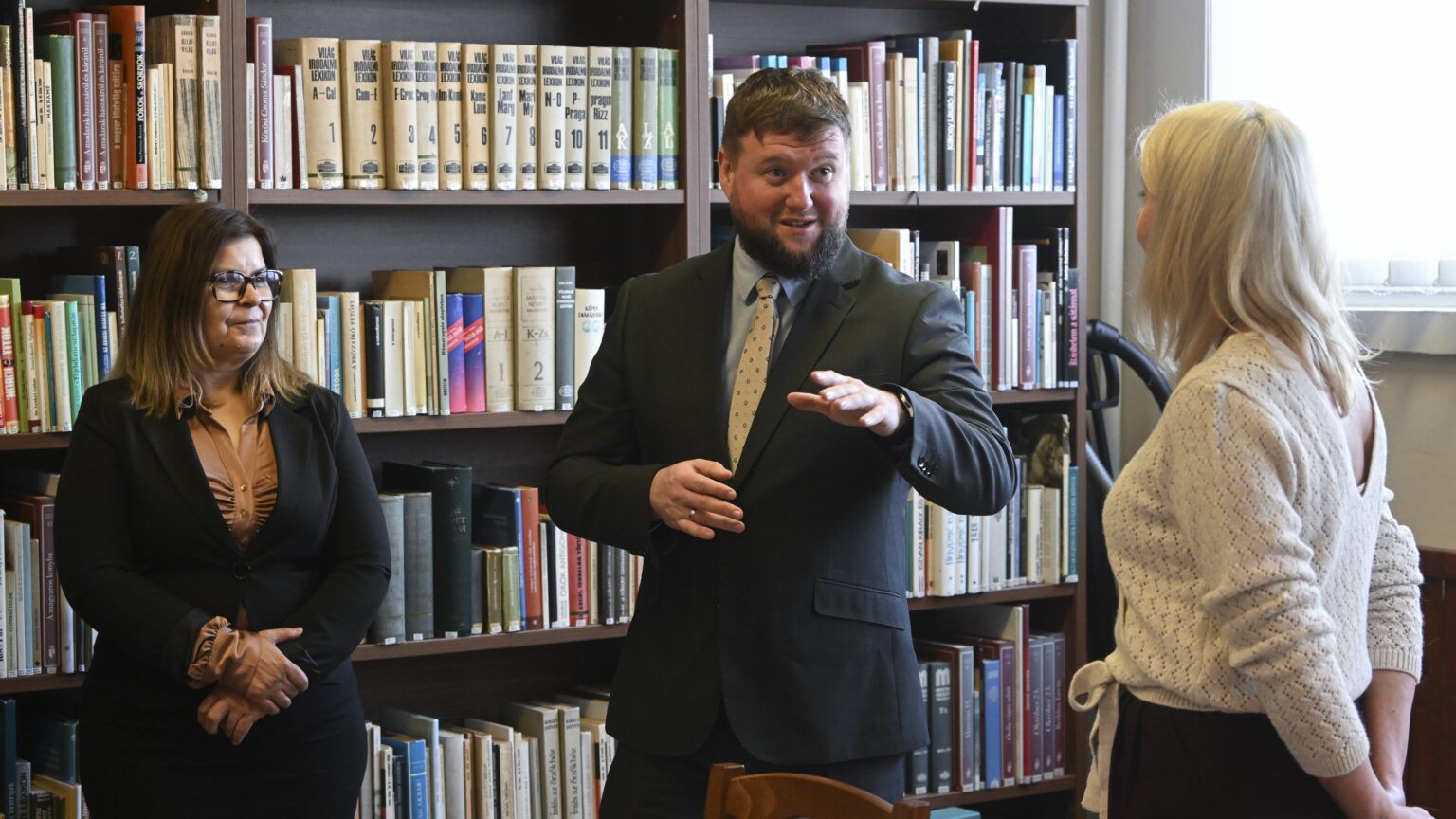 Hungarian Libraries Flourish with Increased Community Engagement