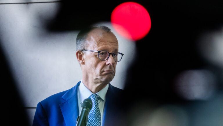 Germany Set to Punish Hungary Amid Coordinated Pro-War Attacks