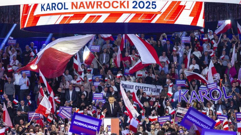 Duda Endorsement Marks the Home Stretch of Polish Presidential Campaign