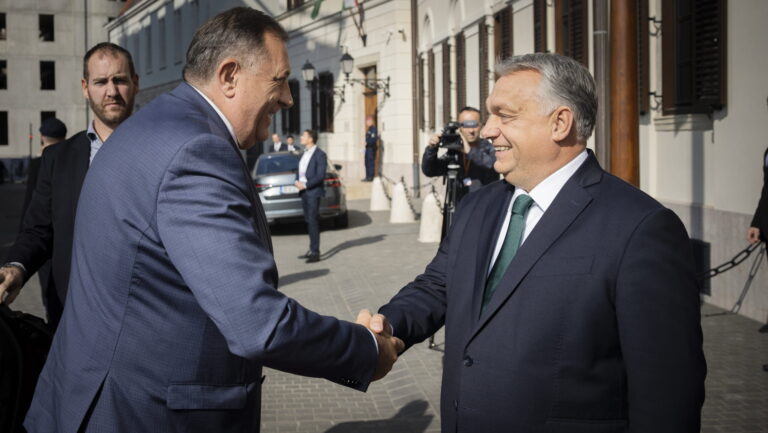 Hungary Allegedly Appeals Against Interpol Warrant for Milorad Dodik