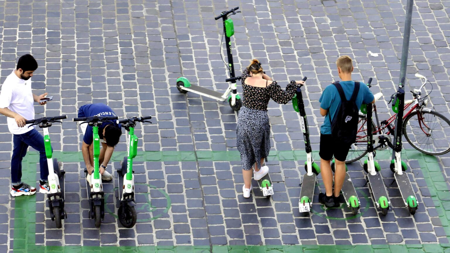 Rising E-Scooter Accidents Highlight Need for Insurance in Hungary