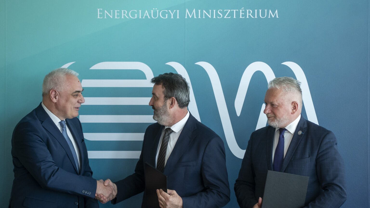 ELTE and Government Partner to Advance Human-Centred AI in Hungary