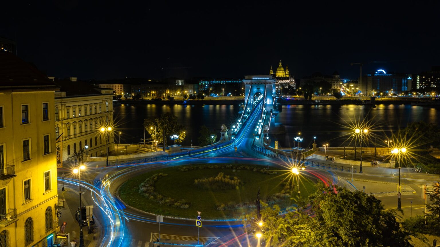 Budapest Seeks Court Protection as City Faces Financial Collapse