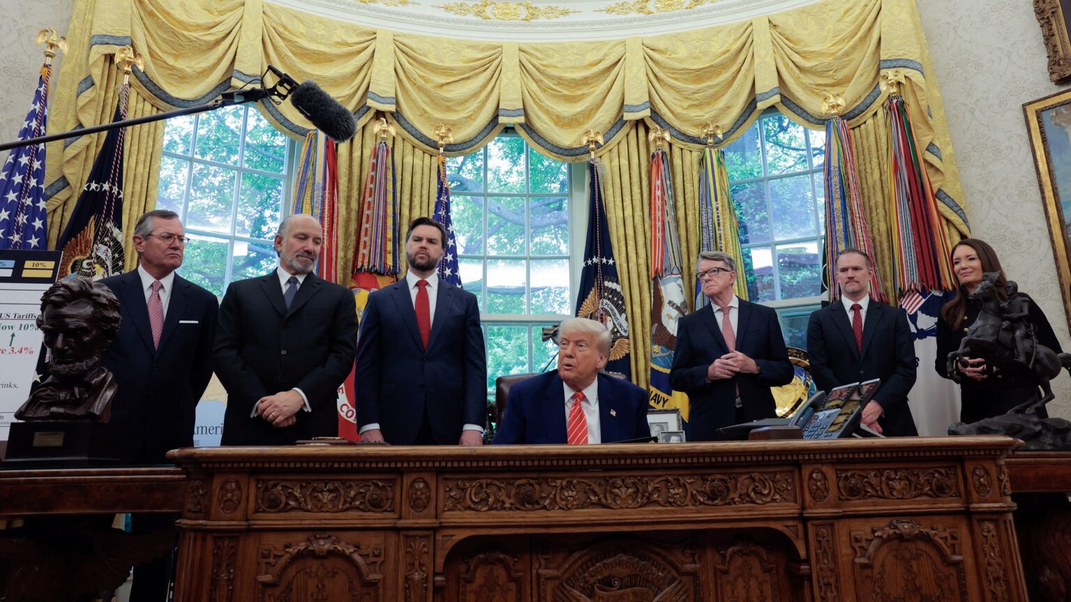 US Signs First Trade Deal with UK in the New Trump Era