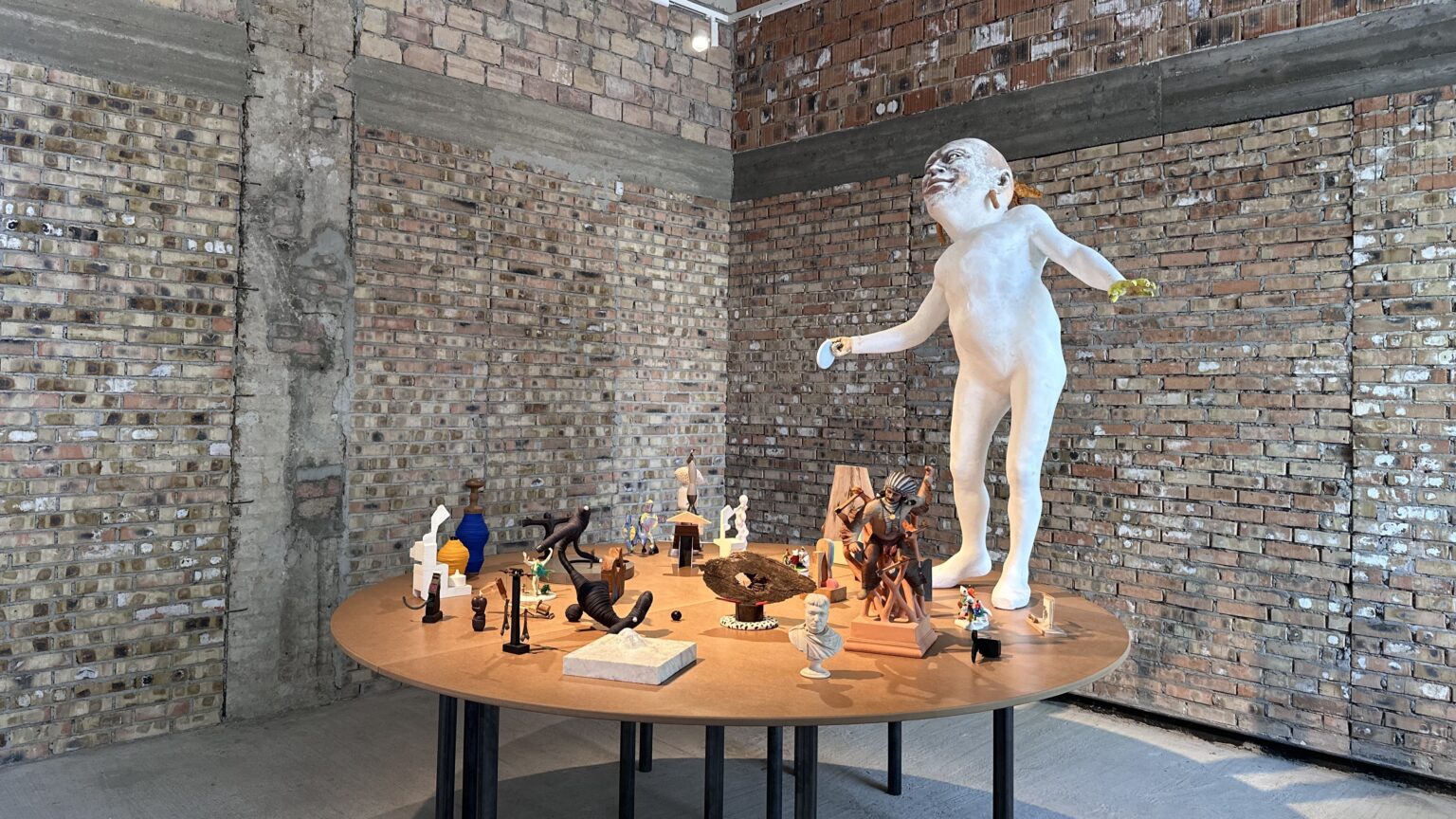 Baguda — Perpill: The Intersection of Collective and Individual in Contemporary Sculpture