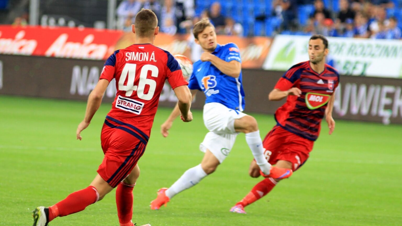 Hungarian Football Club Fehérvár FC Bought for Less Than $0.01