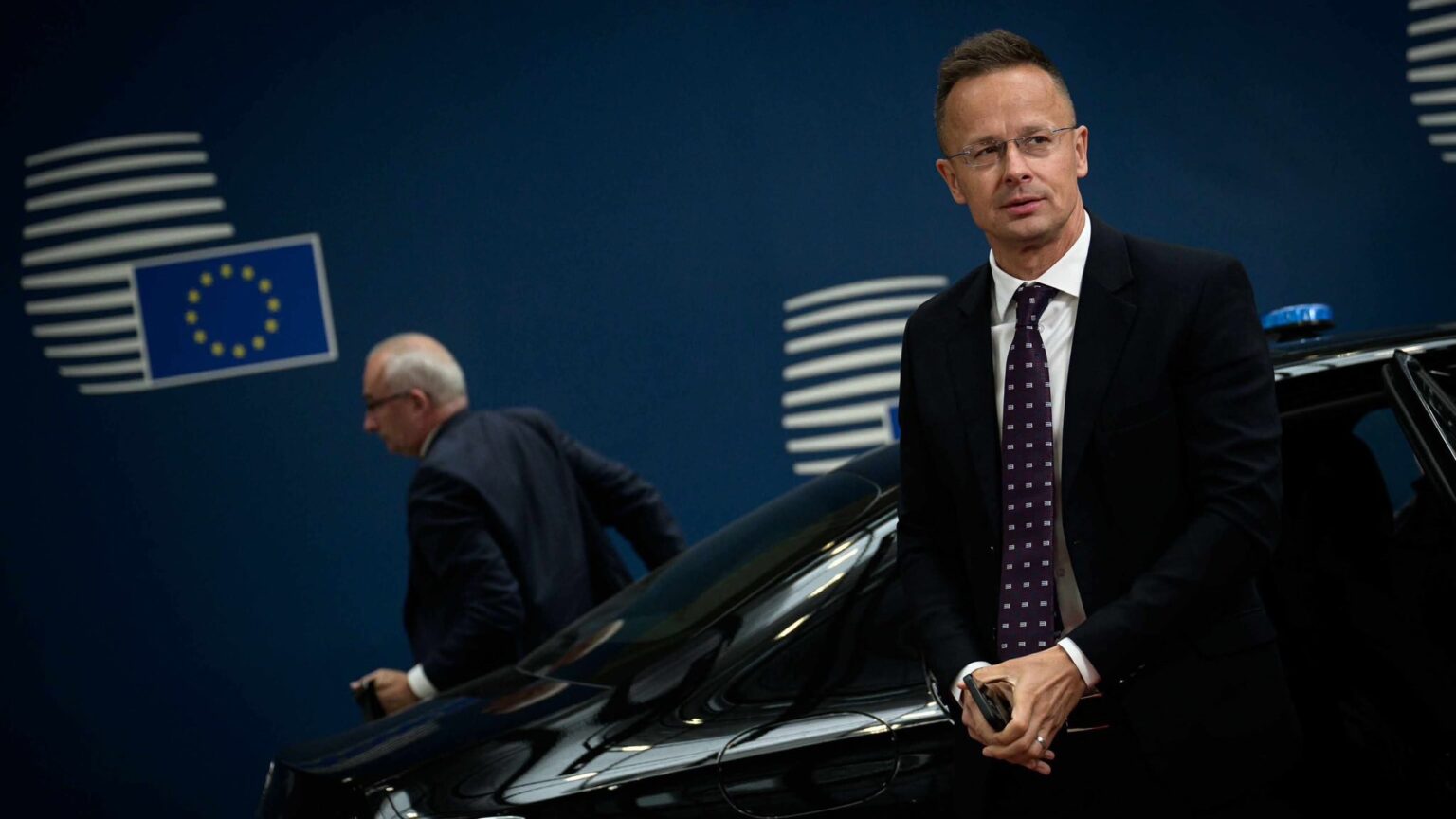 EU Sanctions Stalled as Hungary and Slovakia Defend Energy Interests
