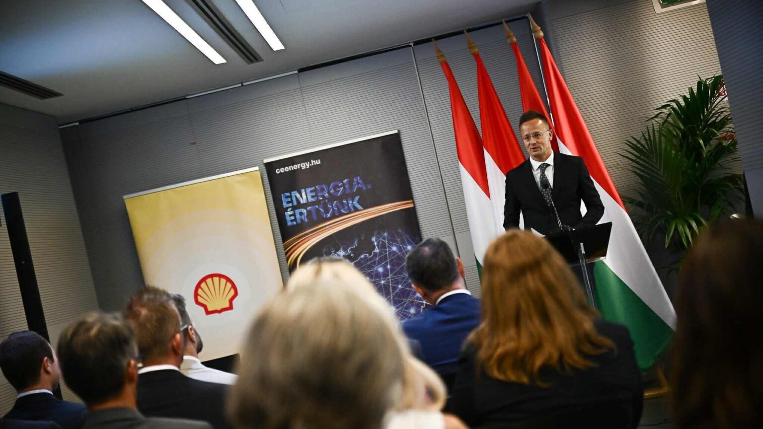 Hungary Signs Largest-Ever Gas Deal with a Western Supplier