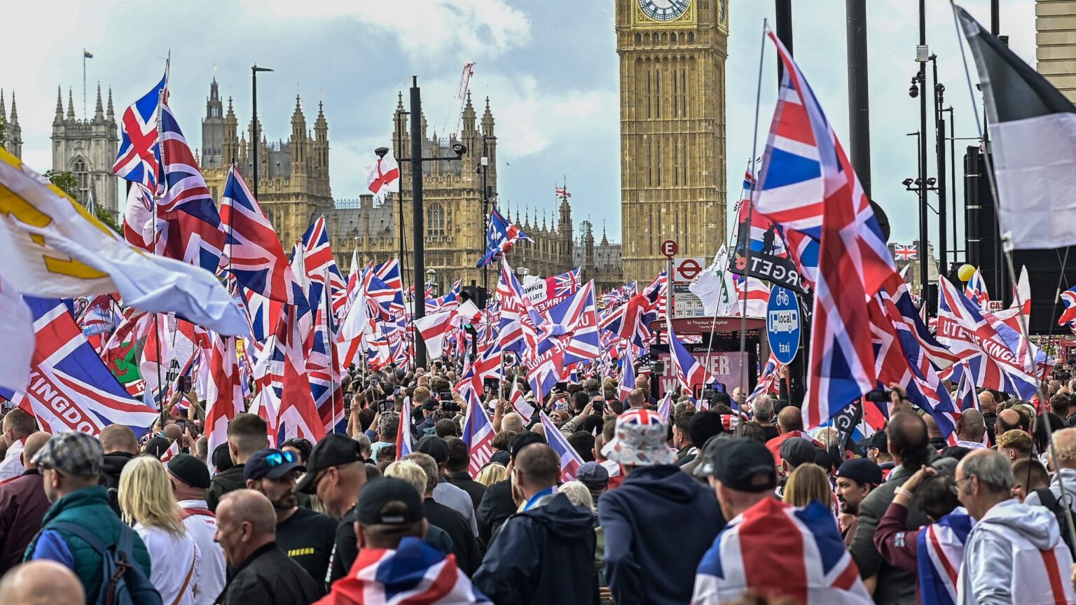 ‘We fight for Charlie Kirk’ — UK ‘Free Speech Festival’ Draws Massive Crowd