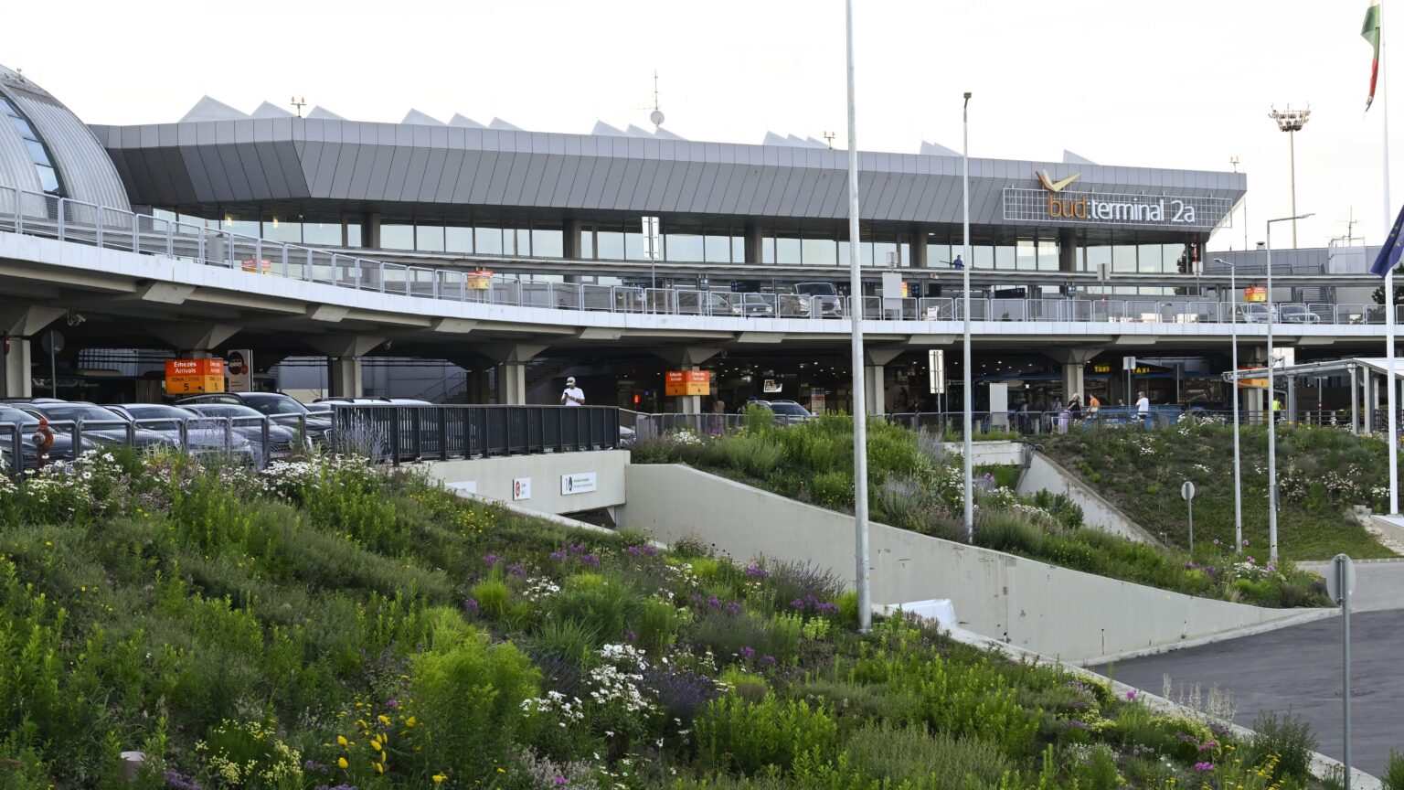 Hungary to Build New Road, Rail, and Terminal for Budapest Airport by 2035
