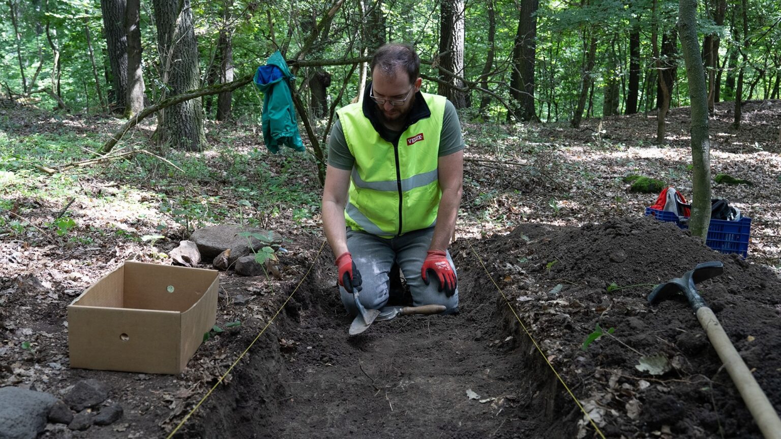 Archaeologists’ Dig Yeilds Treasure in Salgótarján, Hungary