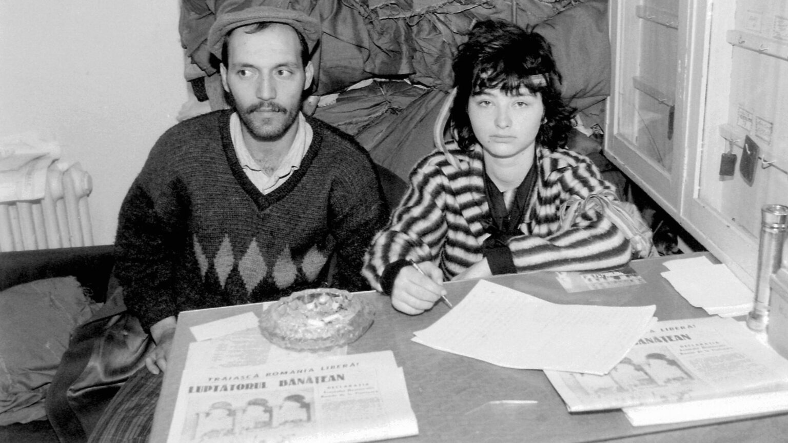 Paradoxes of Identity: The Hungarian Press in Late Socialist Brașov