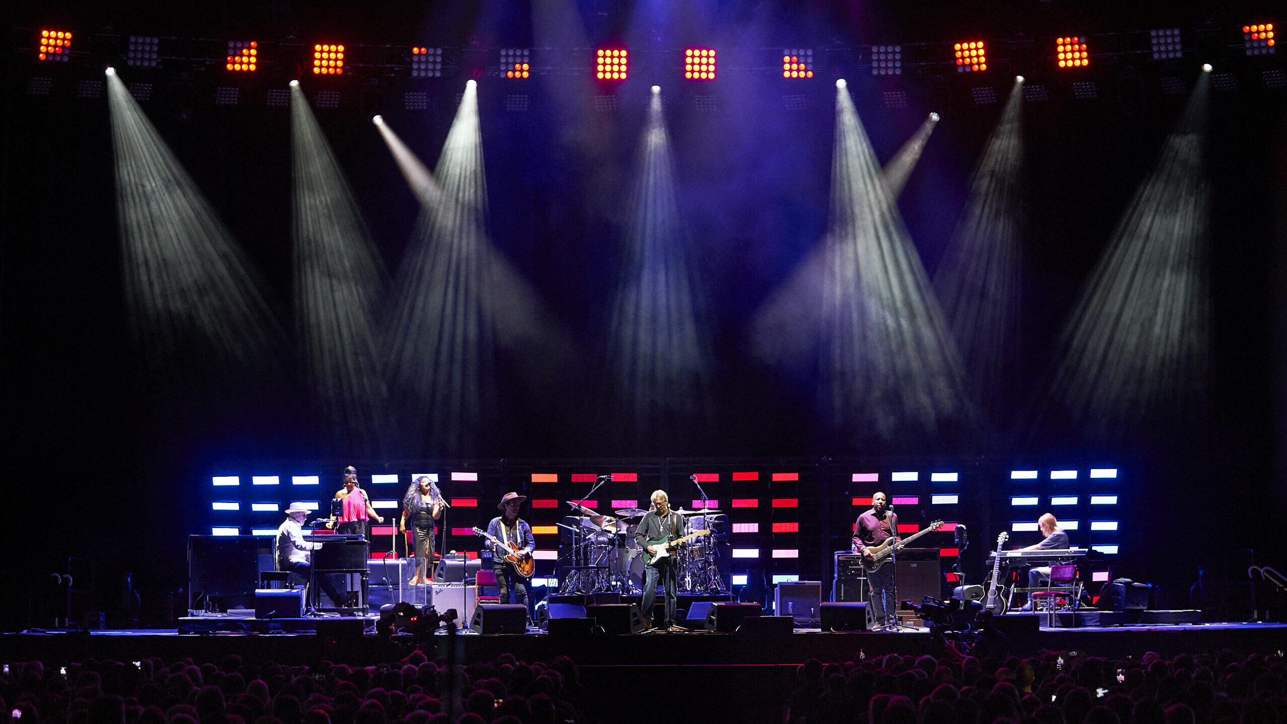 Eric Clapton Returns to Budapest in 2026